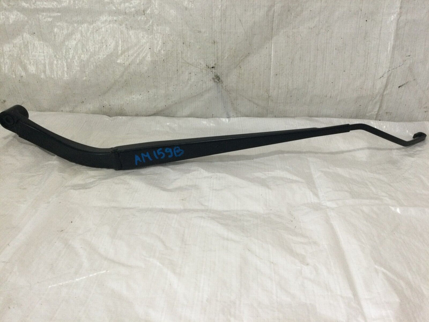 2020 Nissan Rogue Left Rear Windshield Wiper Arm OEM