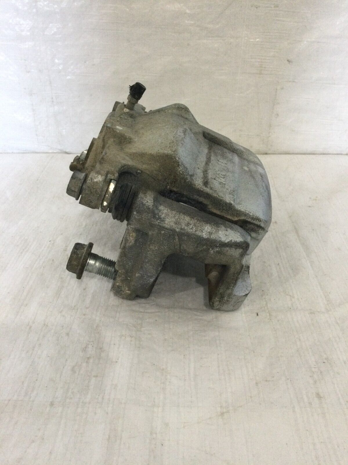 2020 Nissan Rogue Front Left Driver Brake Caliper OEM LH