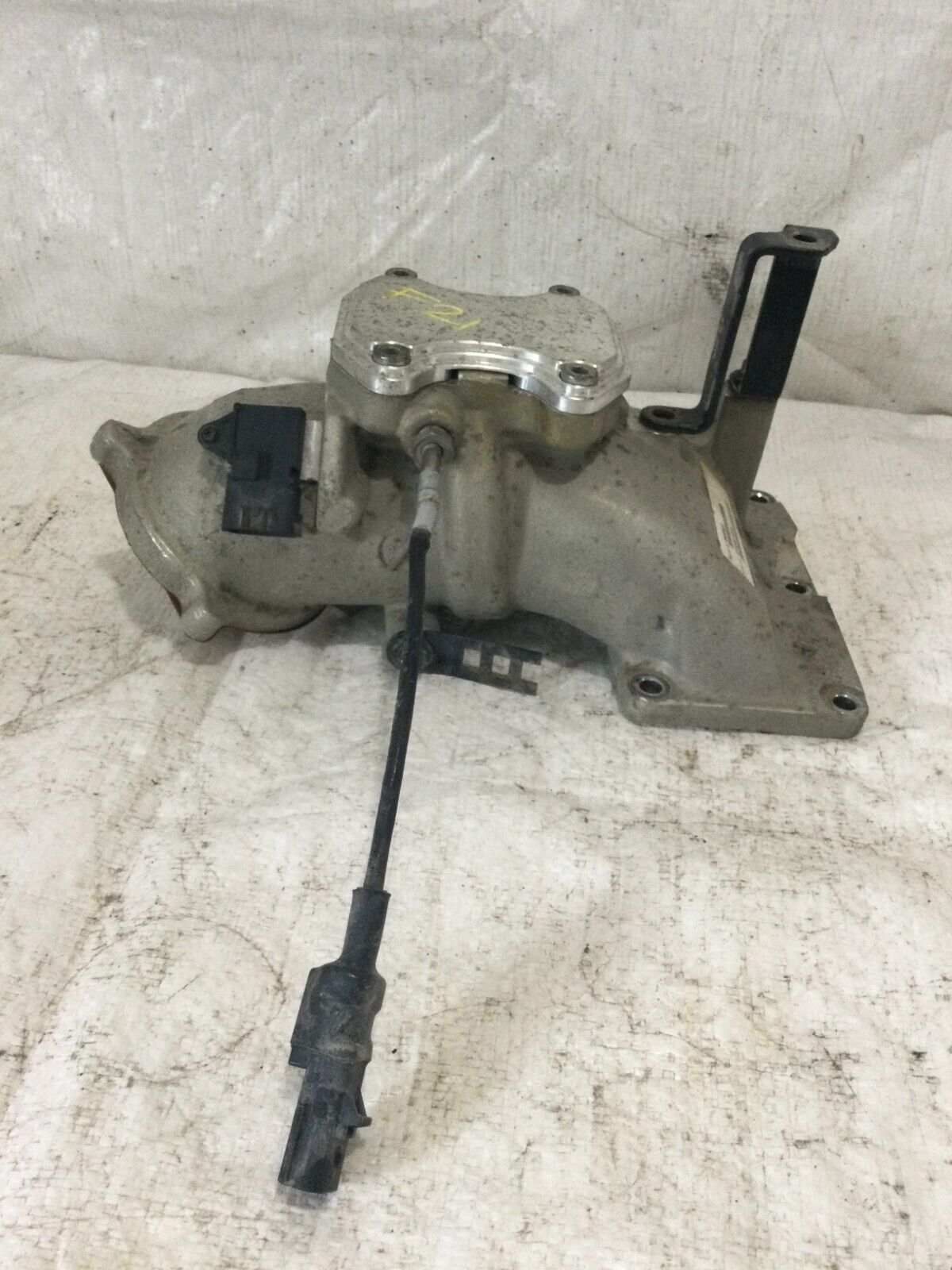 RAM 2500 3500 6.7l Cummins Diesel EGR Intake Horn 2007 OEM