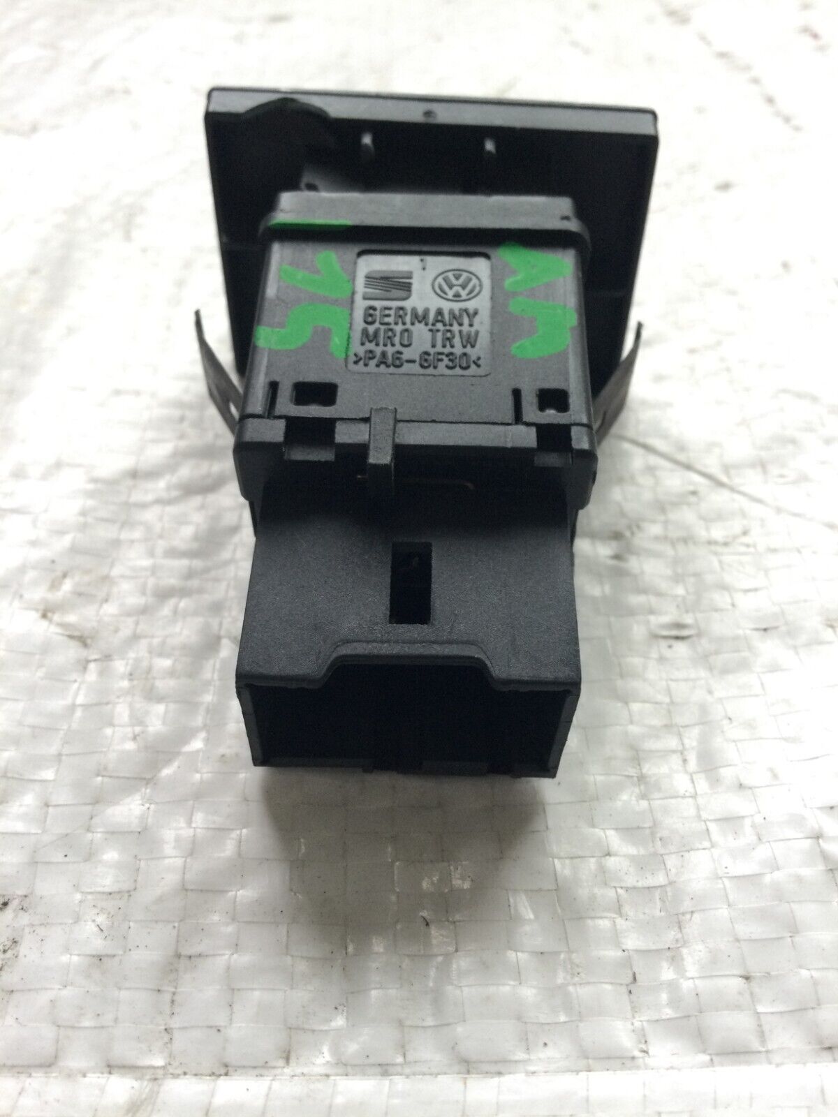 Volkswagen Touareg 2007 Parking (PDC) sensor switch 7L6919281A