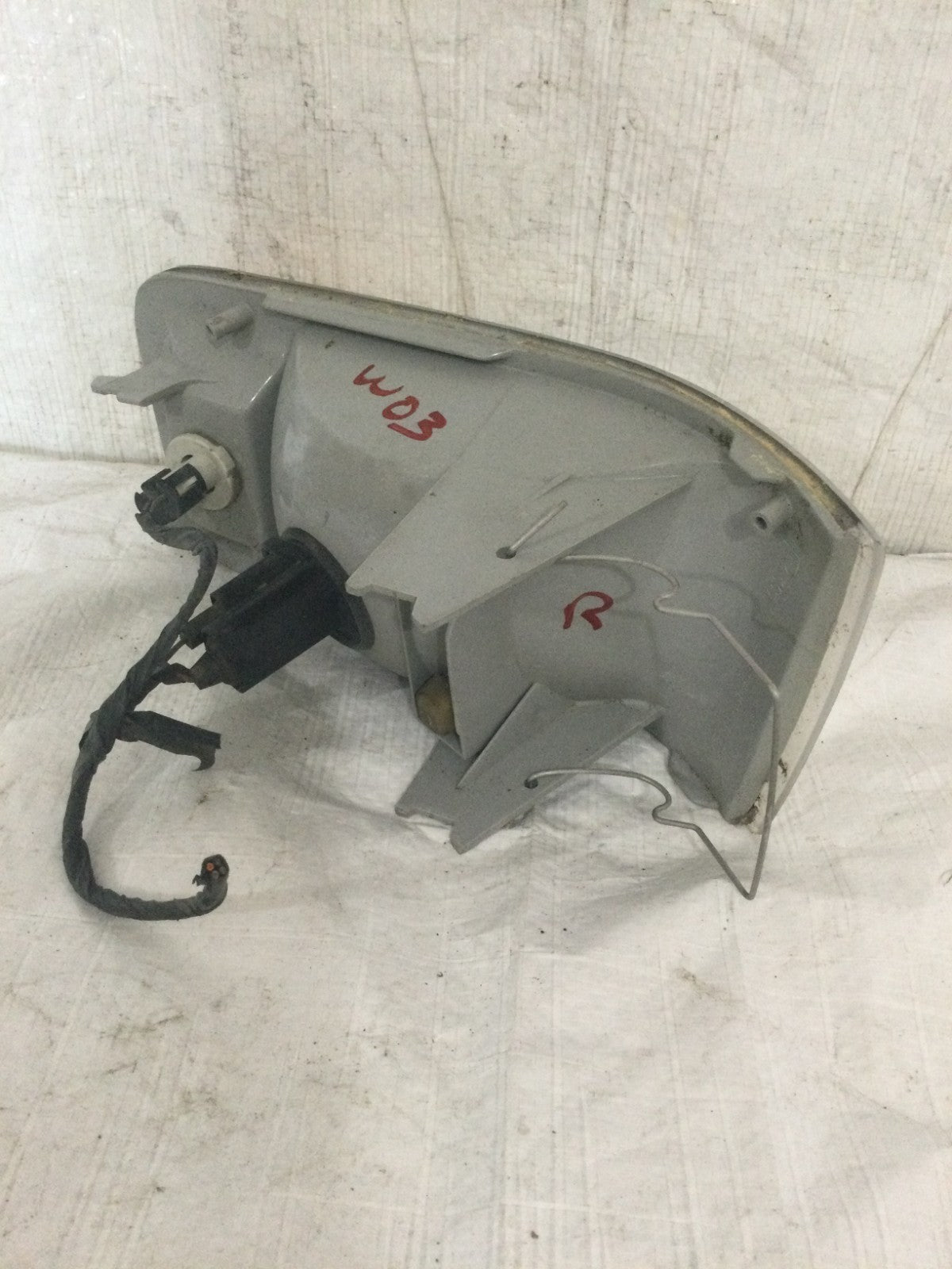 1997 Cadillac Seville Front Right Turn Signal Light OEM 16514962