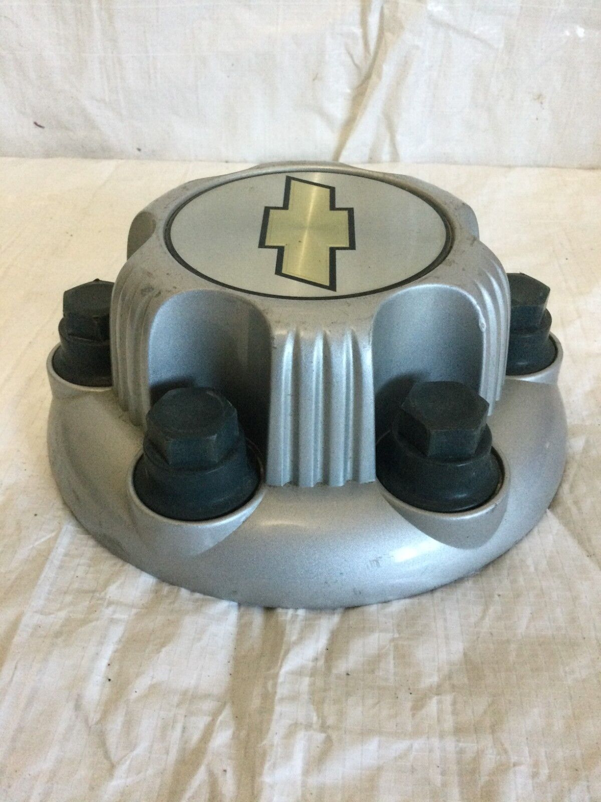 Chevy Tahoe Silverado 1500 Astro Suburban 6 Lug OEM Wheel Center Cap 9596661