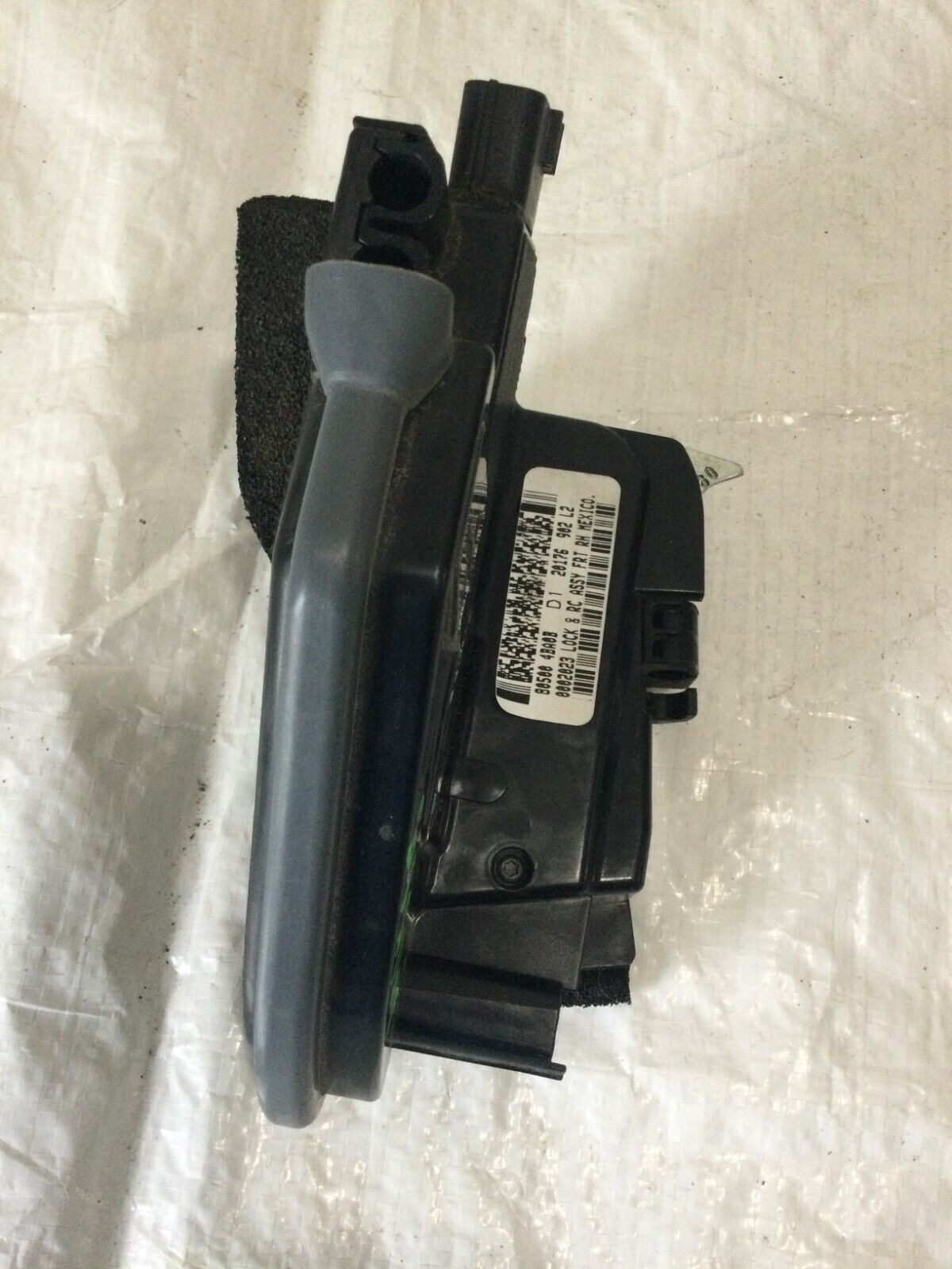 2020 Nissan Rogue Front Right Door Lock Actuator OEM 805004BA0B