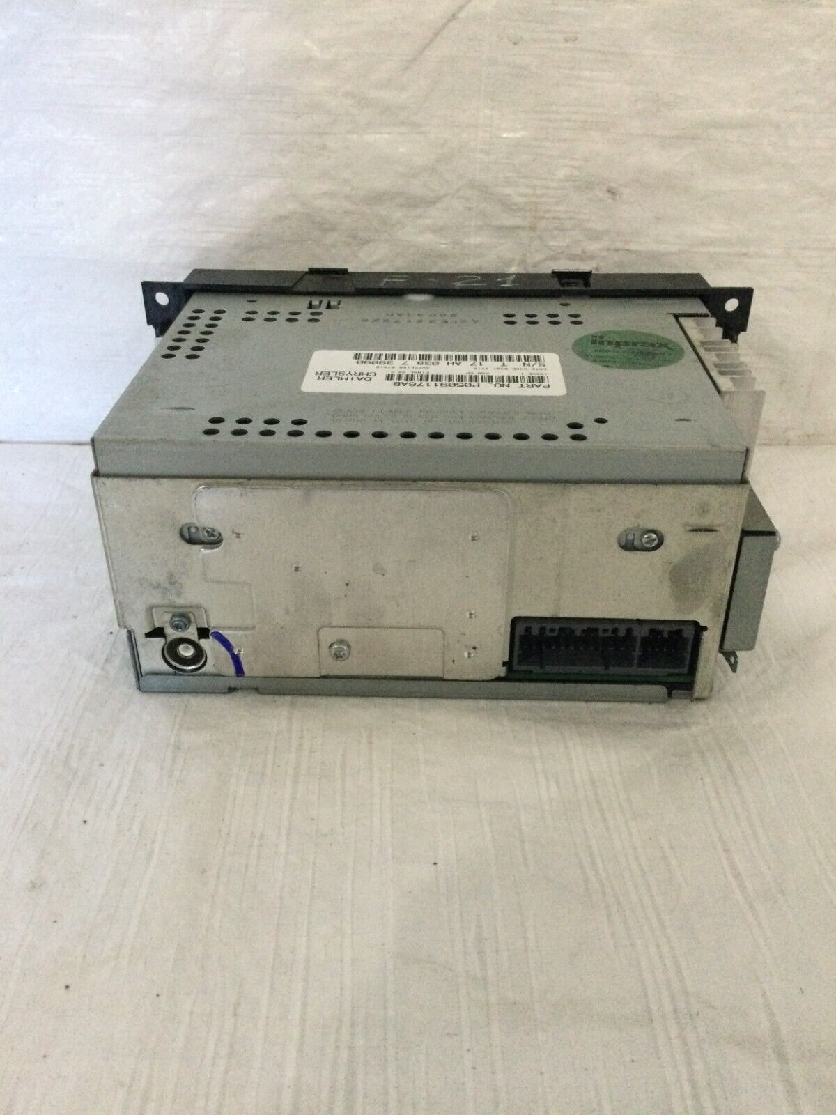 07 DODGE CHRYSLER JEEP AM FM Radio 6 CD Disc Changer MP3 Player STEREO RECEIVER