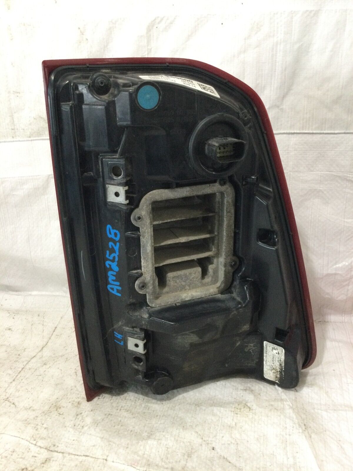 2019-2022 Ram 1500 Rear LH Driver Side Tail Light LED OEM 68262531AF (Chip Mark)
