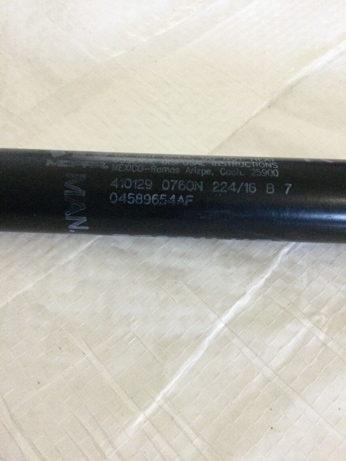 Tailgate Right Lift Shock Strut 2016 Dodge Grand Caravan 04589654AF 2011 - 2020