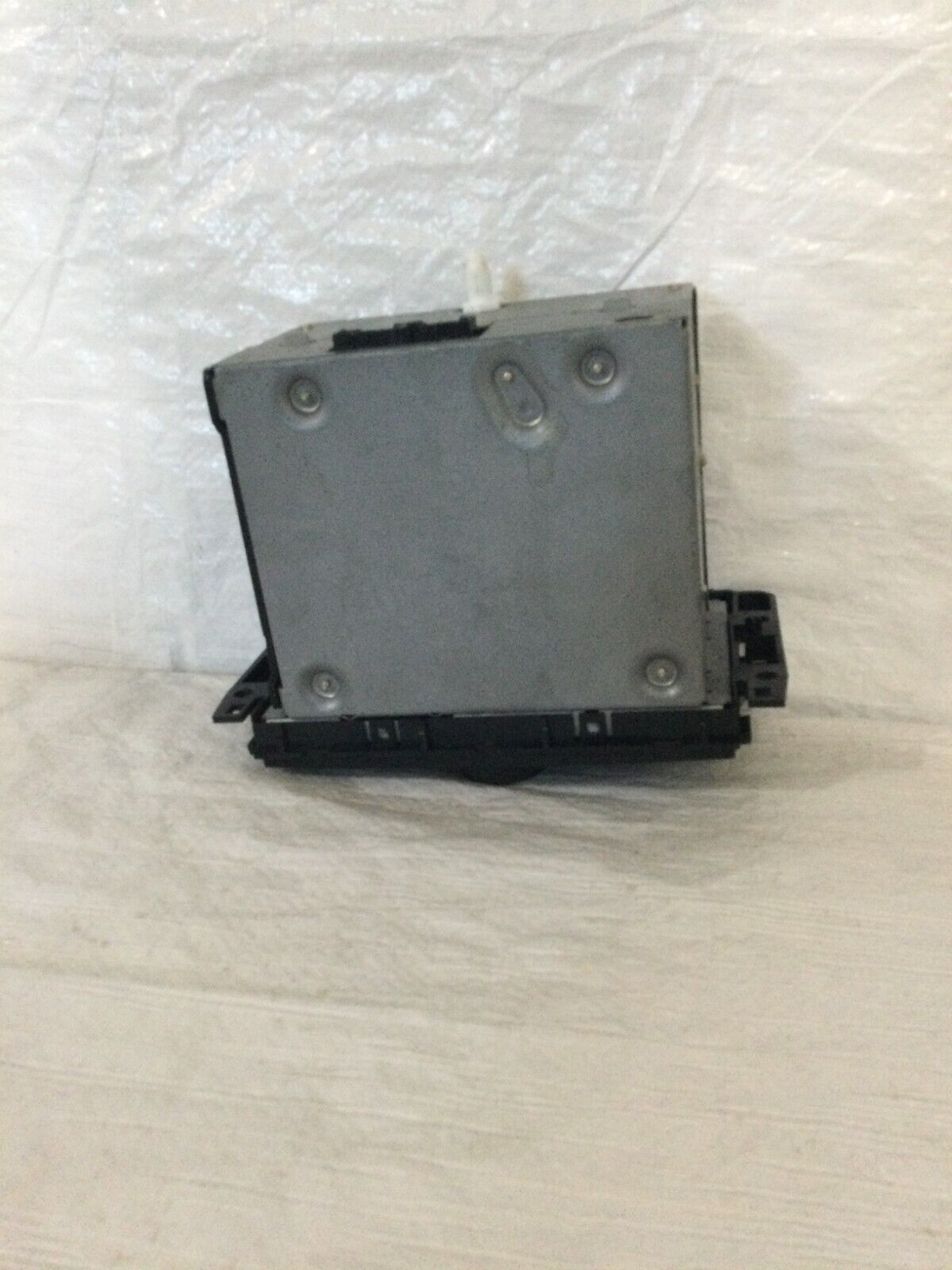 Chevy GMC OEM Truck 6 Disc CD, Auxiliary AM/FM Radio GM 28076179