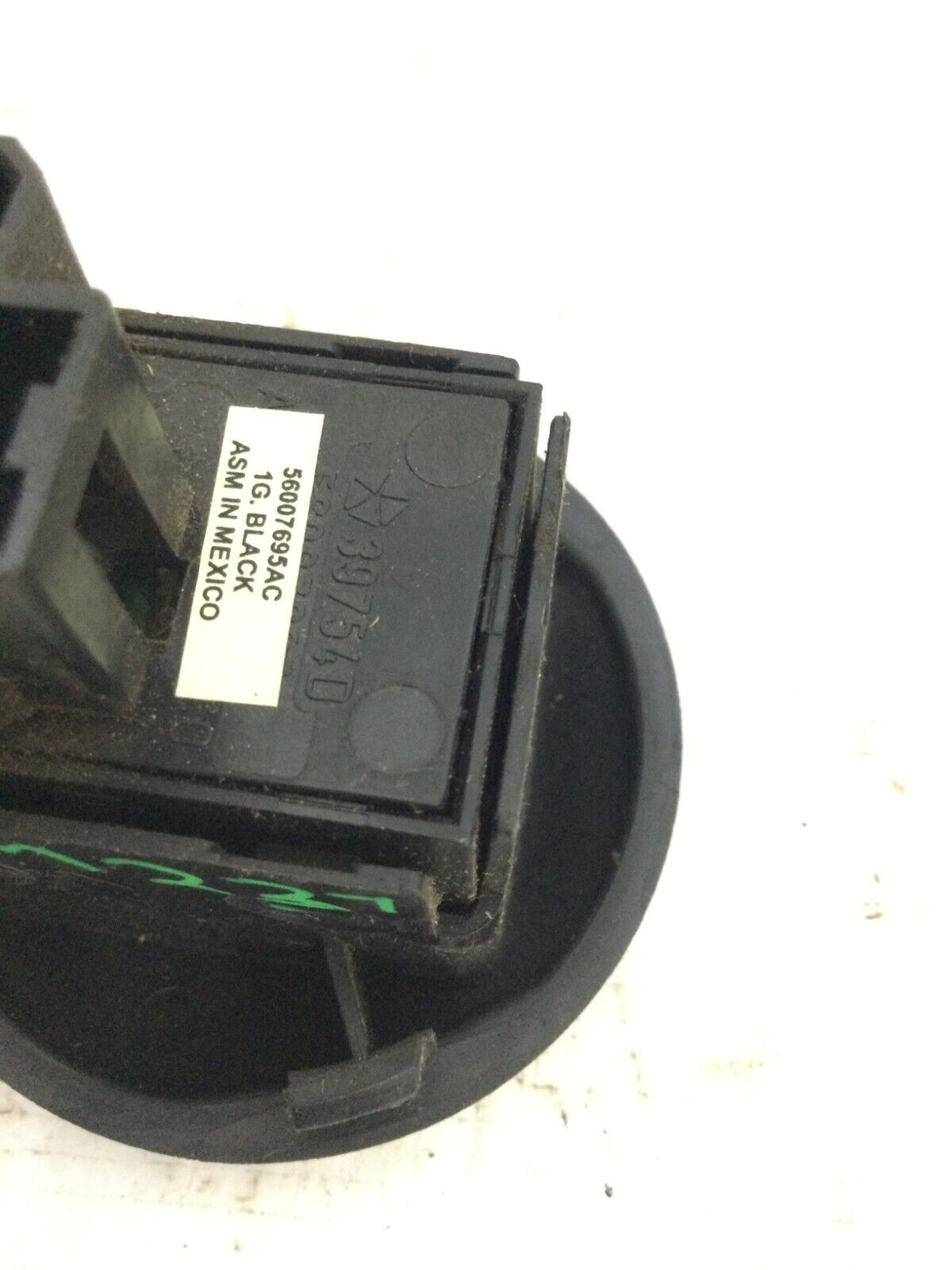 Rear Left Window Switch with Bezel 2003-2005 Ram 1500 2500 3500 OEM 56007695AC