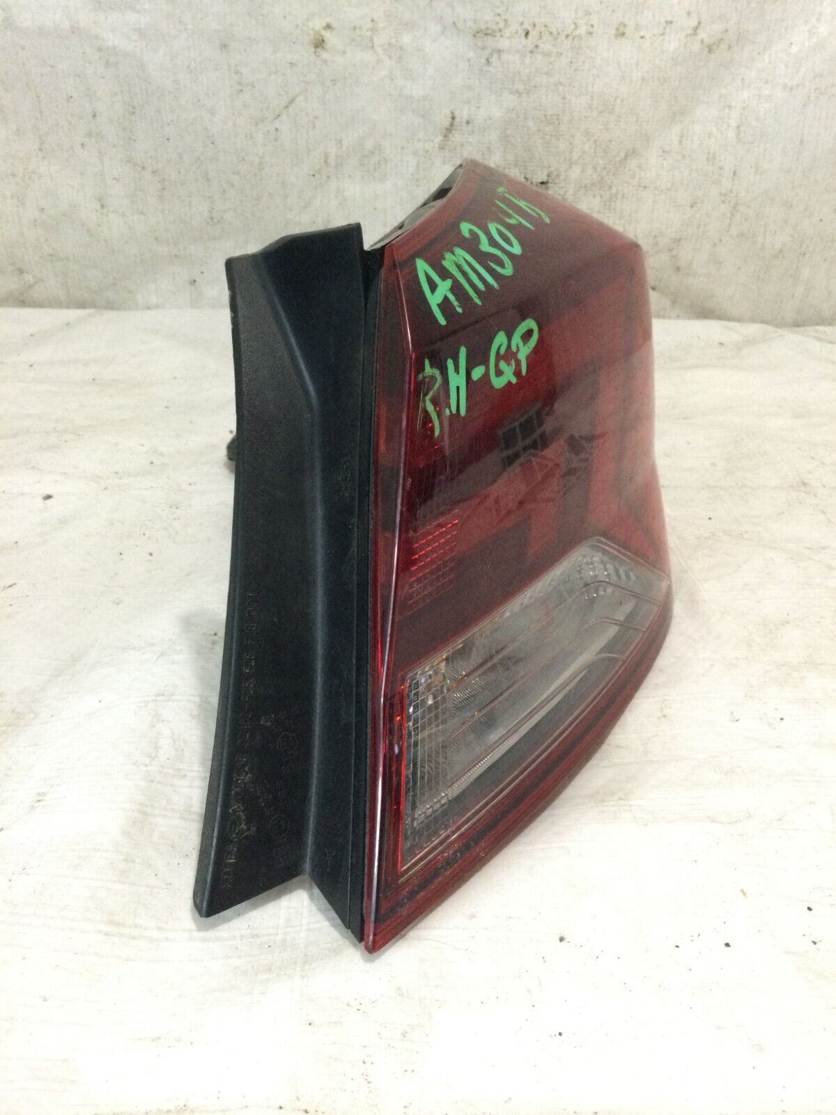 2020 Hyundai Elantra Sedan Rear Right Side Tail Light Assembly OEM