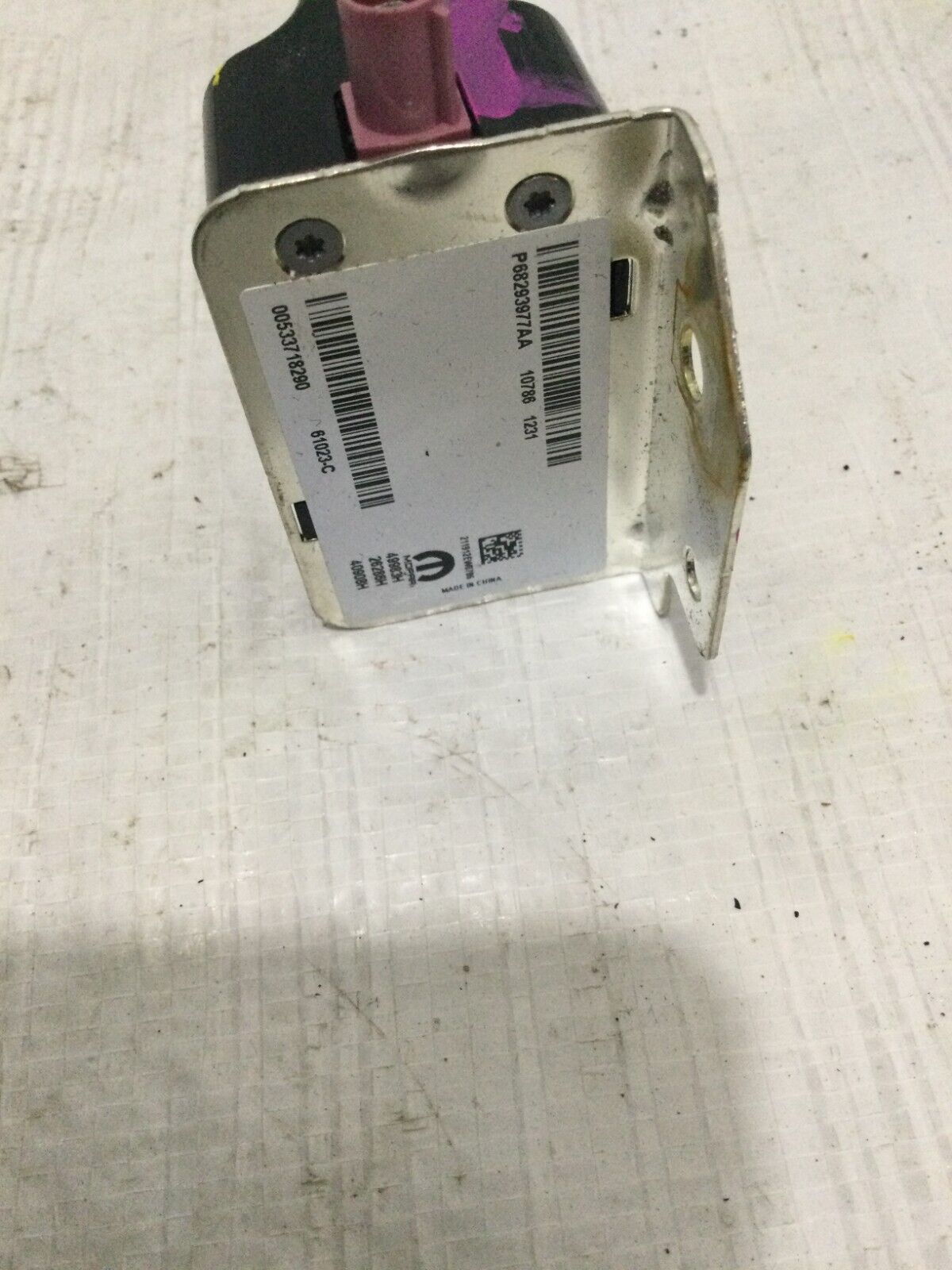 2021 Ram 3500 Satellite Antenna Receiver 68293977AA OEM