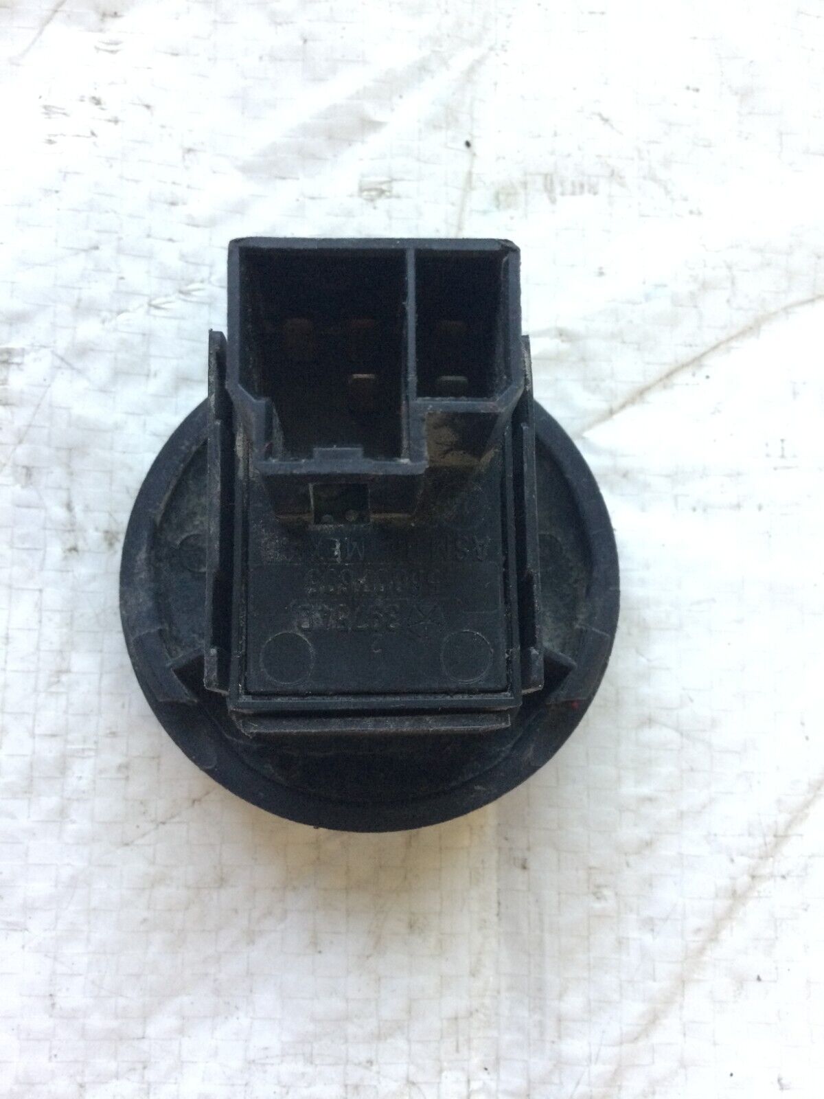 Rear Window Switch with Bezel 2003-2005 Ram 1500 2500 3500, LH or RH, 56007695AC