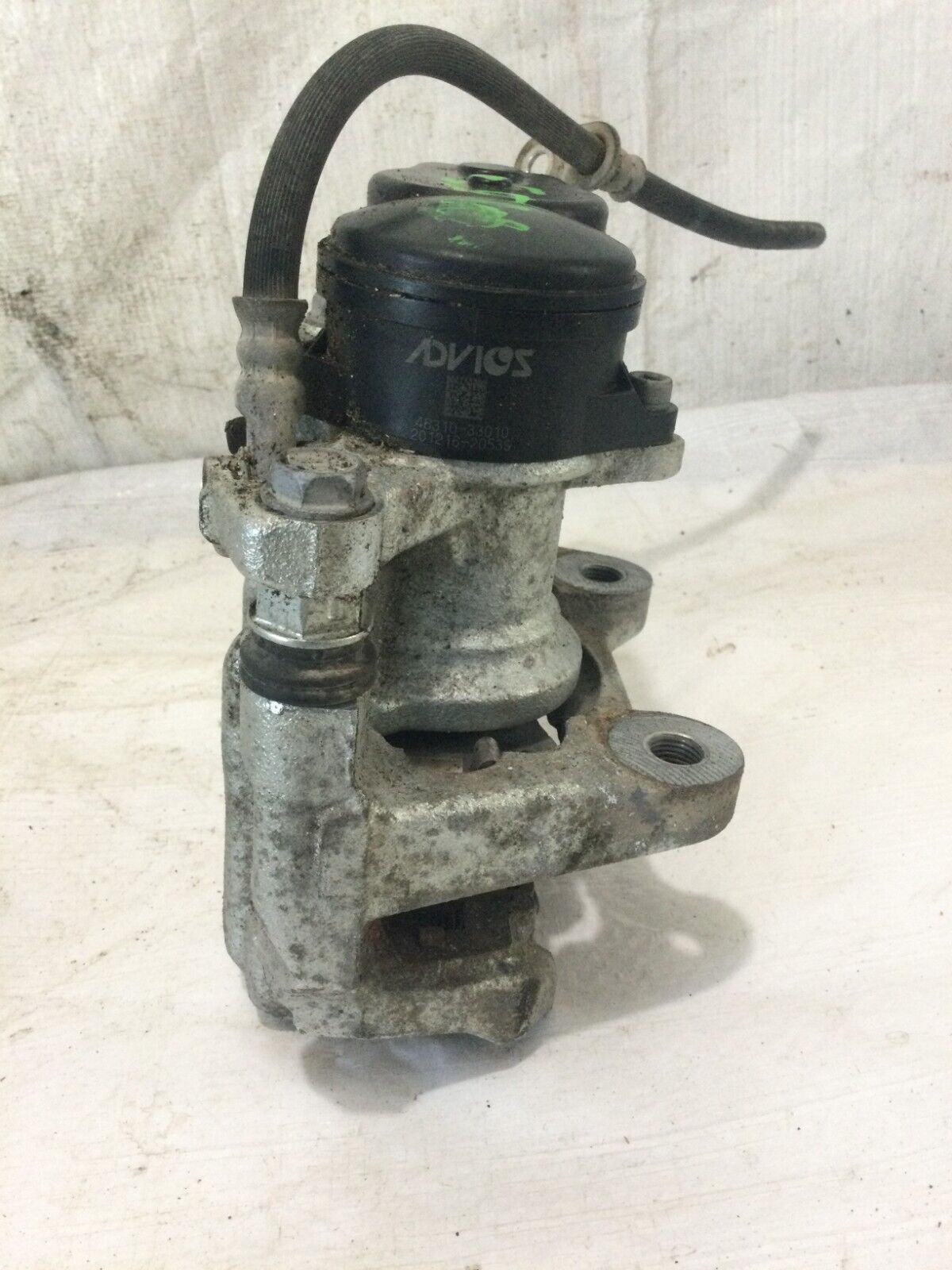 2020-2023 Toyota Corolla Rear Left Brake Caliper OEM 46310-33010