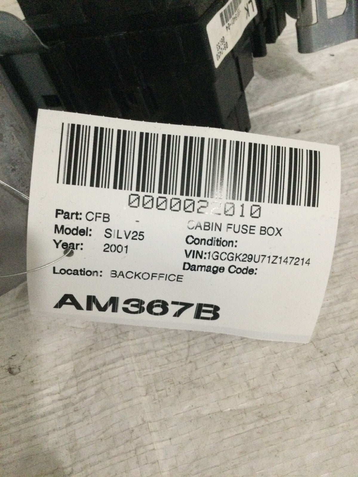 2001 Chevrolet Silverado 2500 Cabin Fuse Box OEM