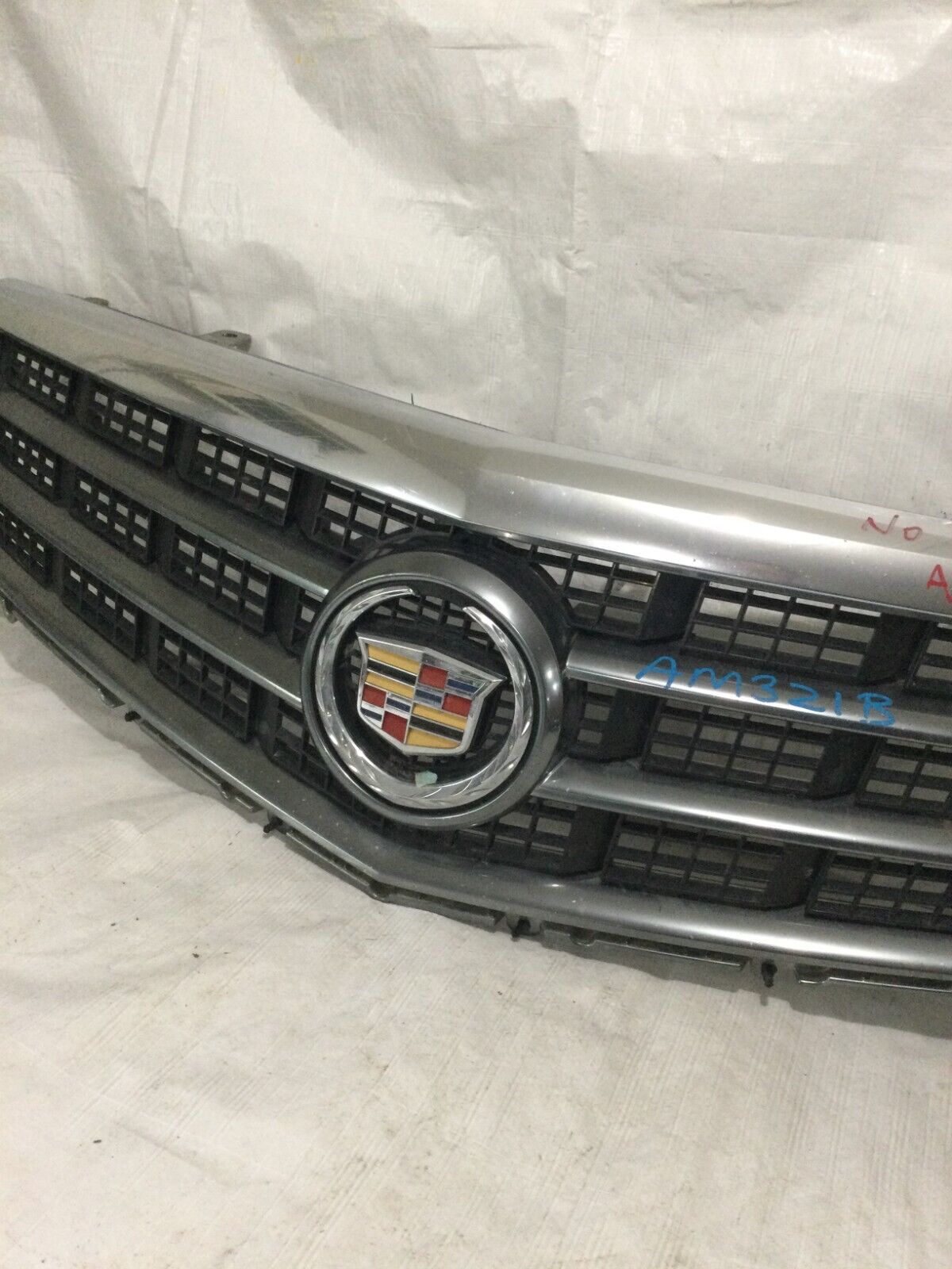 Cadillac CTS Front Grill Grille Upper W/ Emblem 2012 2013 13 2014 14 OEM