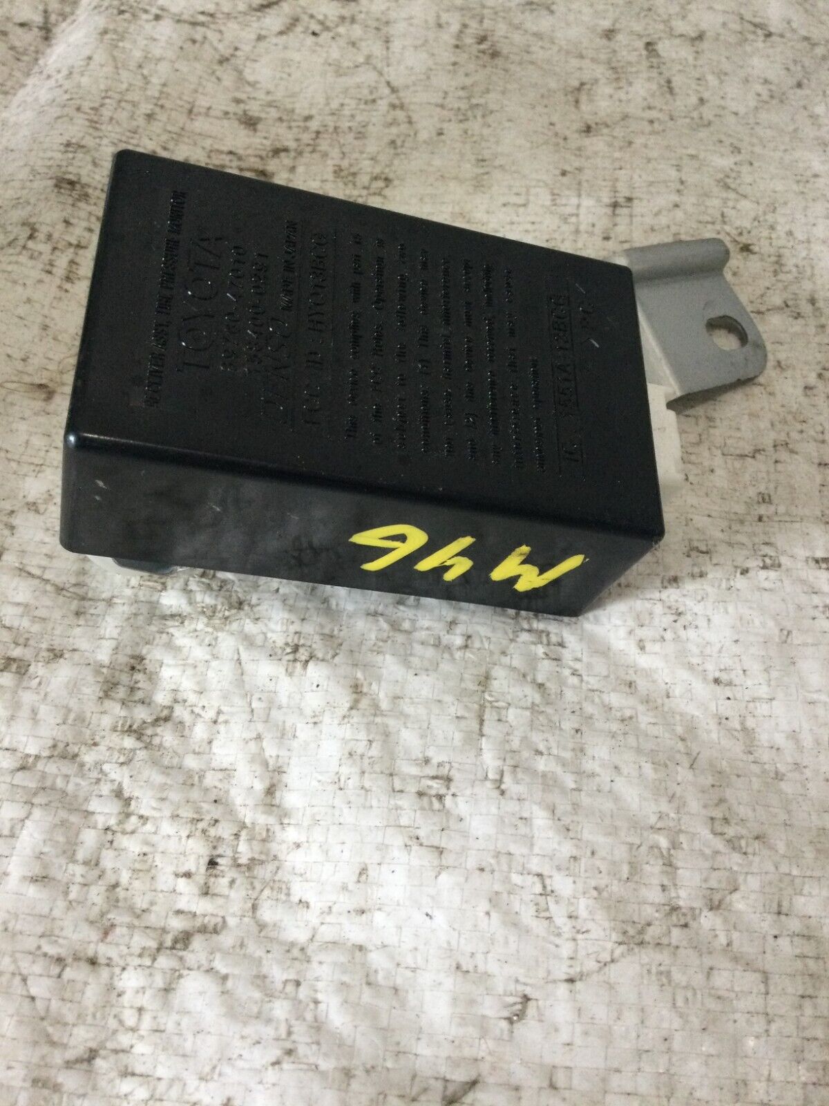 Toyota Prius Tire Pressure Module 89760-47010 2005-2009 OEM