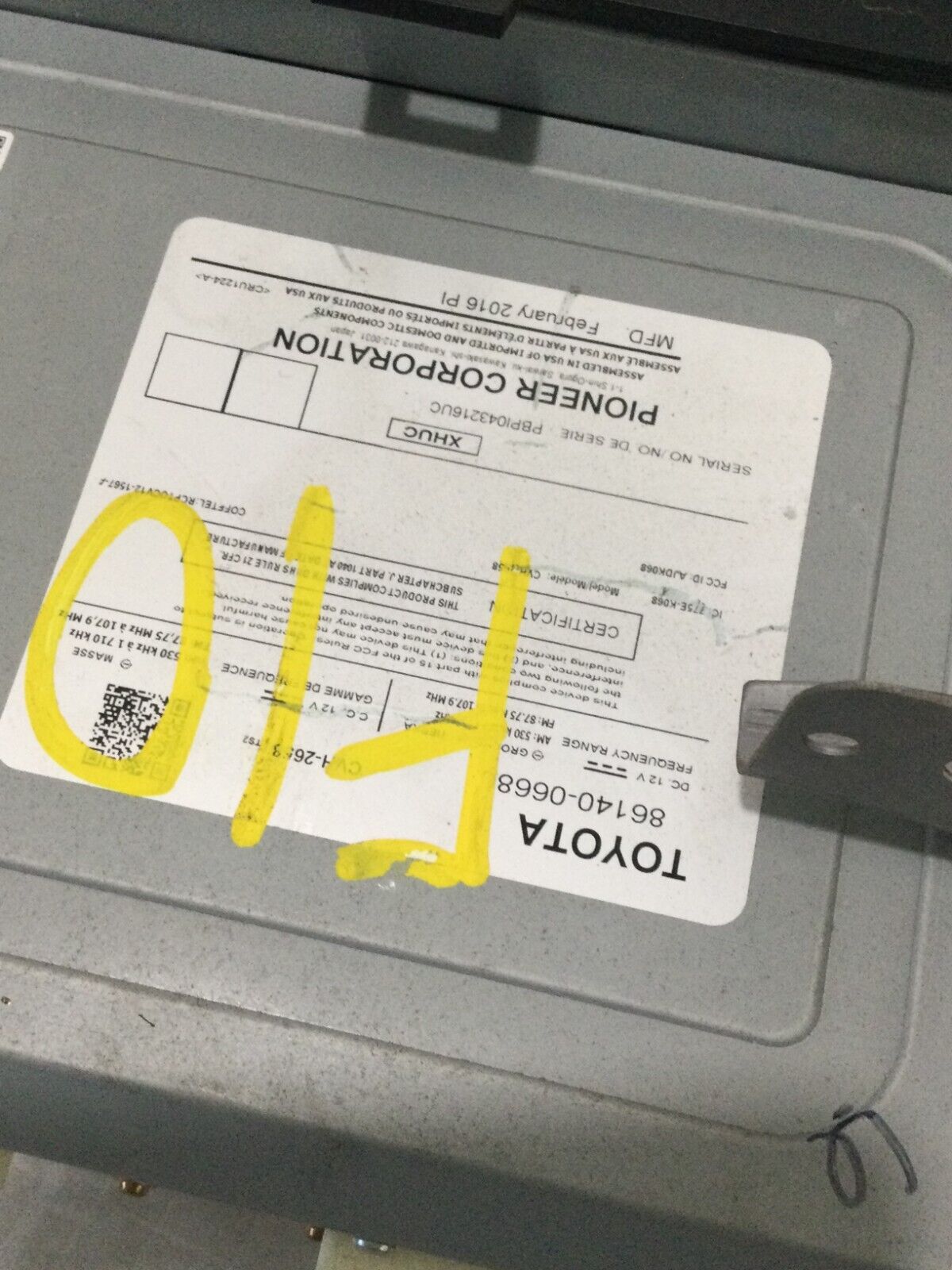 Toyota Camry 15-17 Radio Receiver Info Screen Display 86140-06680 OEM