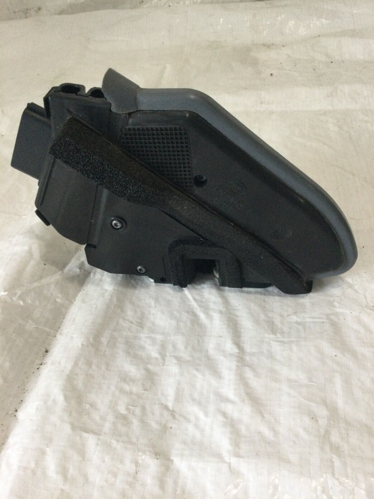 2020 Nissan Rogue Front Right Door Lock Actuator OEM 805004BA0B
