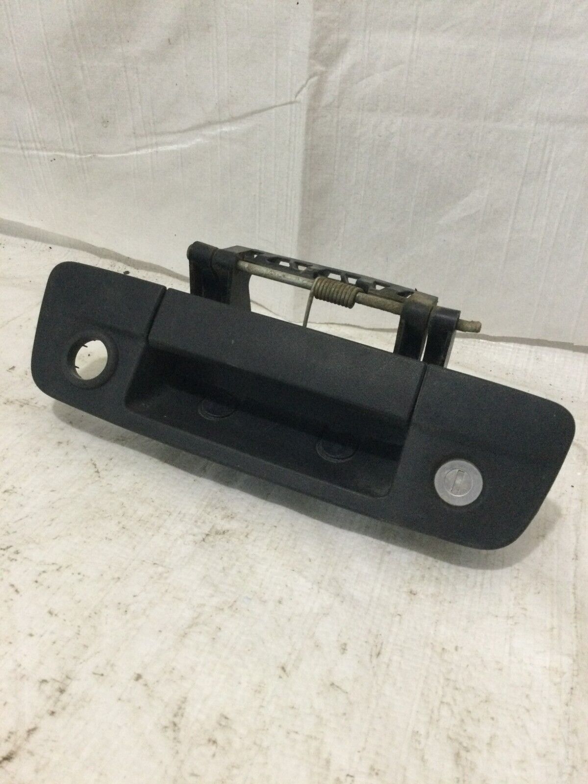 Tailgate Handle 2013-2018 Ram 1500 2500 3500 W/O Camera 68197873AA OEM