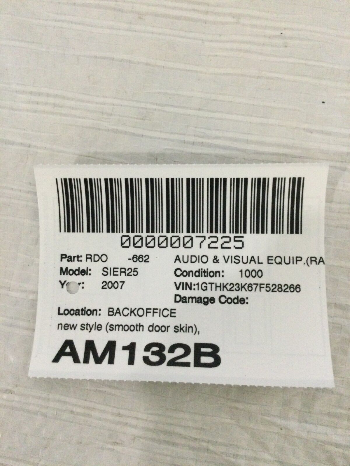 Chevy GMC OEM Truck 6 Disc CD, Auxiliary AM/FM Radio GM 28076179