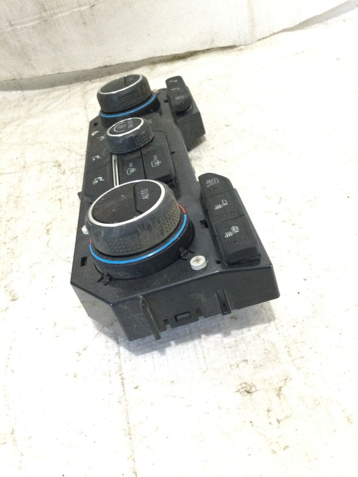 2021 Chevy Silverado 1500 AC Heat Temperature Climate Control OEM 84963889 OEM