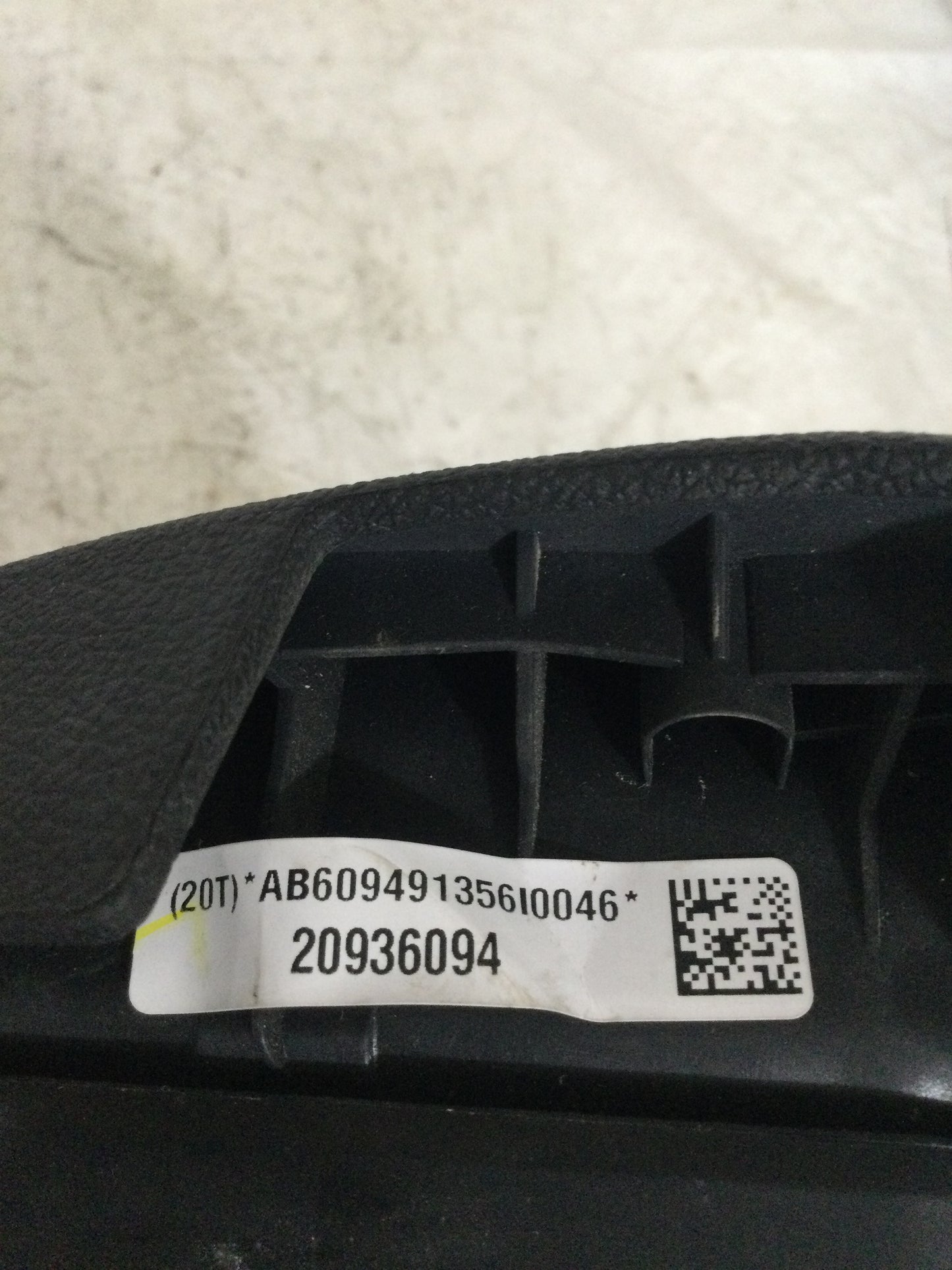 2012 CADILLAC CTS Driver Steering Wheel Airbag