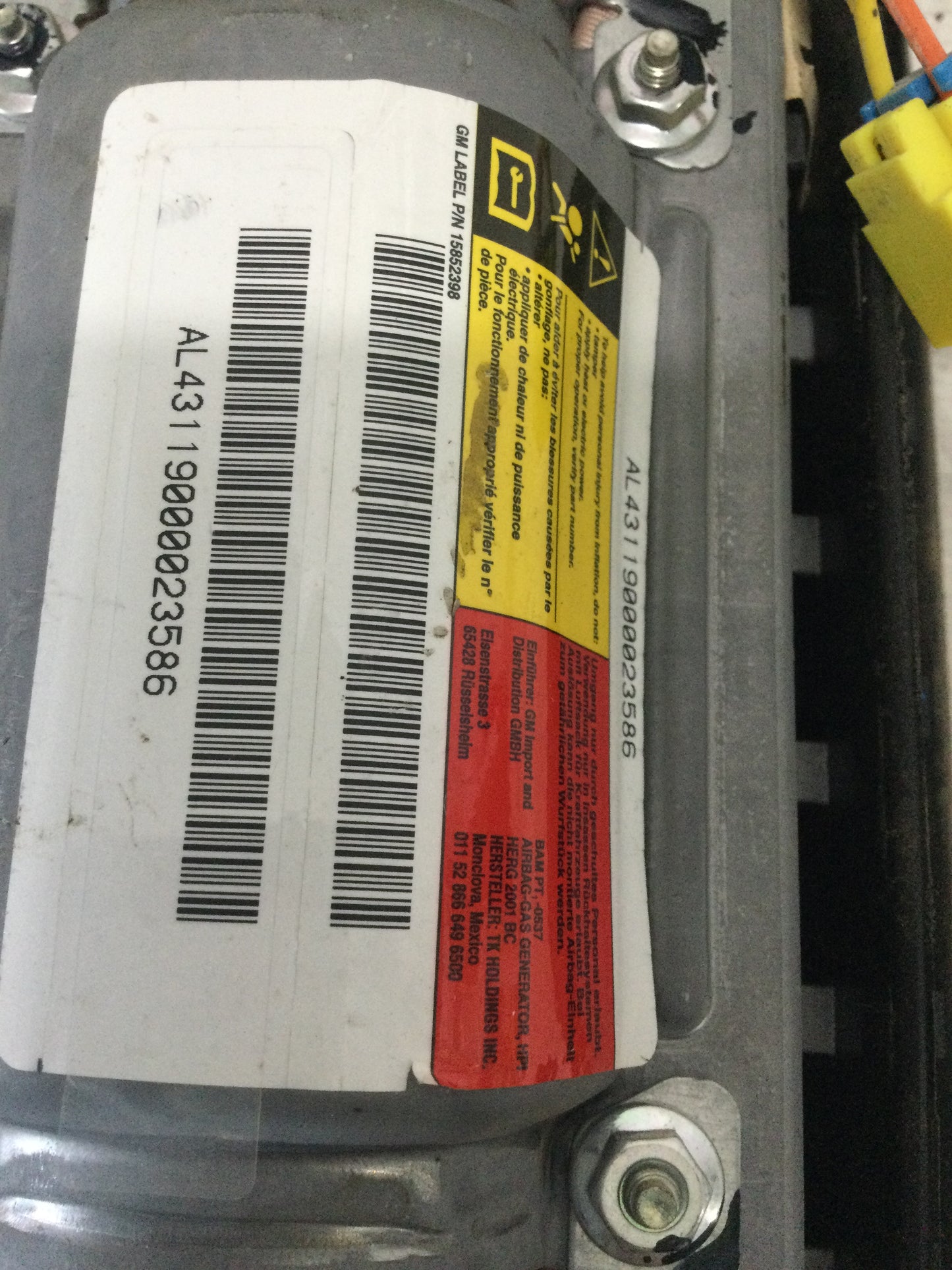 Silverado/Suburban/Yukon Front Right Side Dash,OEM, Part# 15852398