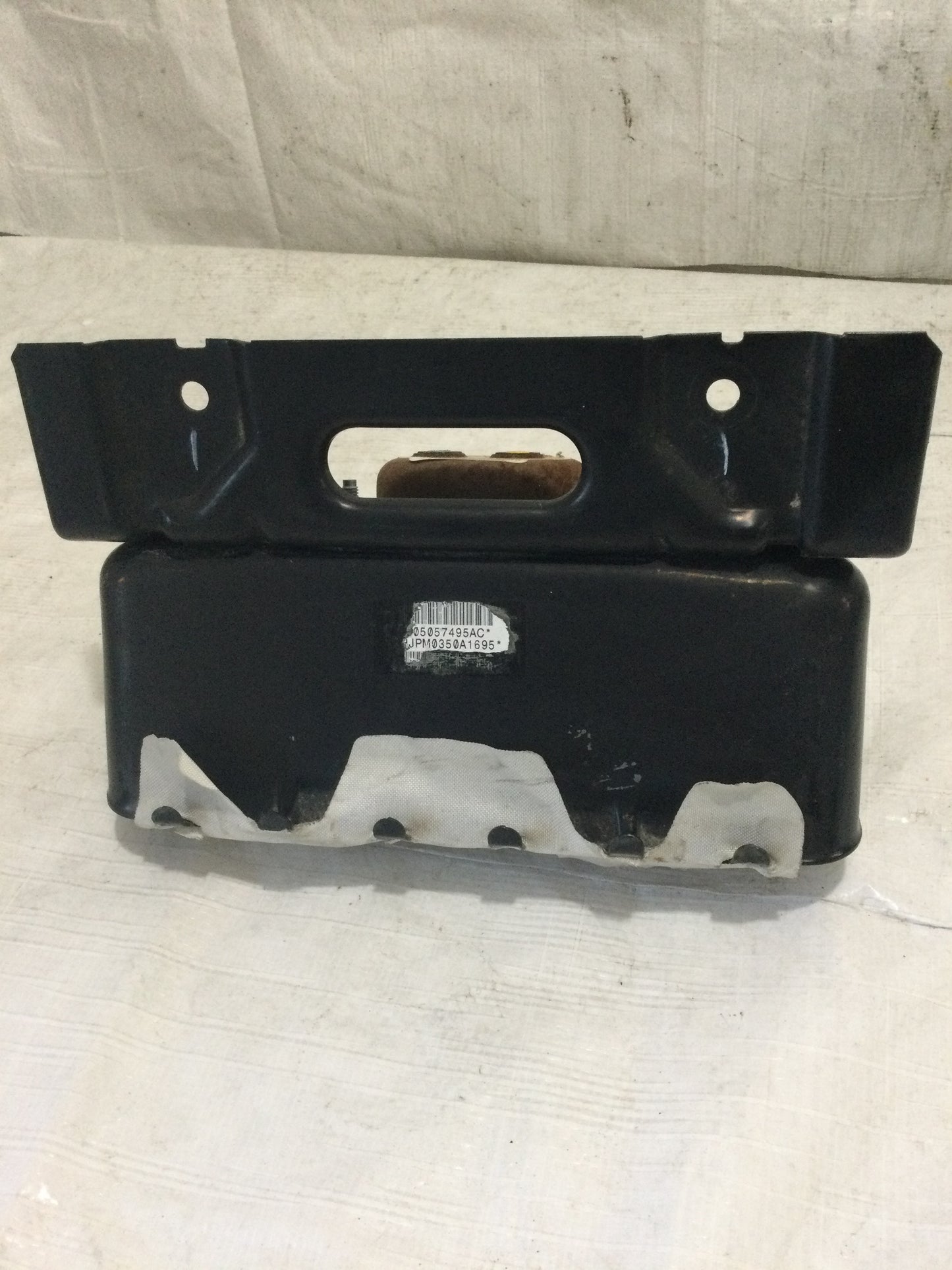 10-17 Dodge Ram1500 Pickup Passenger Dash Air Bag 15082 05057495AC