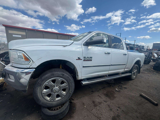 2015 DODGE RAM PICKUP 3500 SERIES FOR PARTS