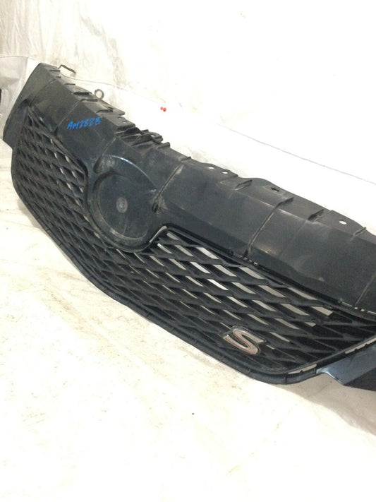2009 Toyota Corolla  Front Upper Grill  OEM