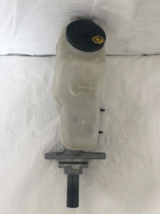 2009 Toyota Matrix Master Brake Cylinder W/ Reservoir OEM 1.8L