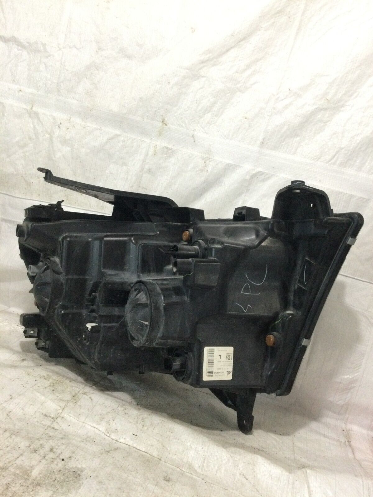 2019 2020 Dodge Ram 1500 Left Hand Driver Side Halogen Headlight 68316081AH OEM