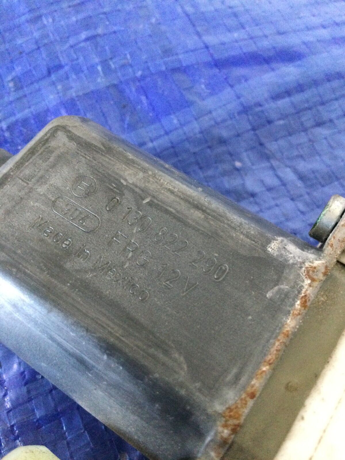 2007-2008 Cadillac Escalade ESV Rear Left Power Window Motor OEM