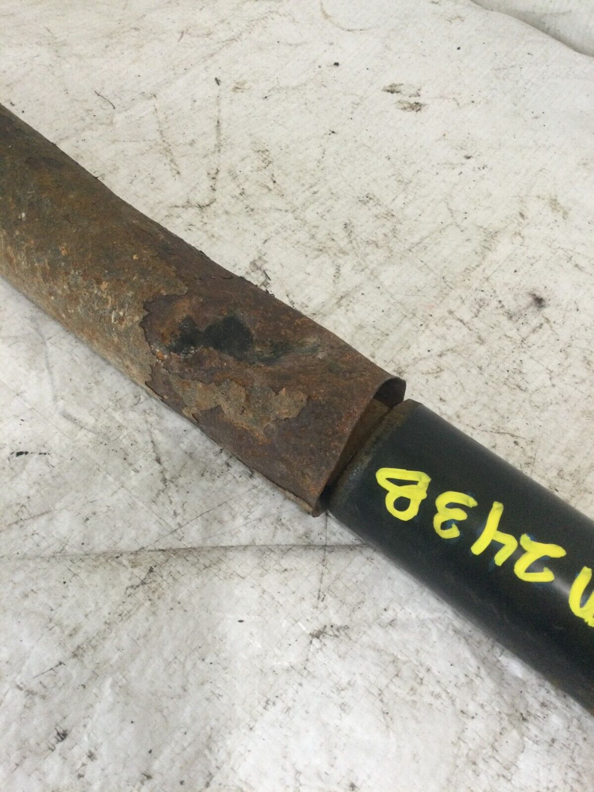 2006 GMC Sierra 2500 Left Rear Shock Absorber OEM