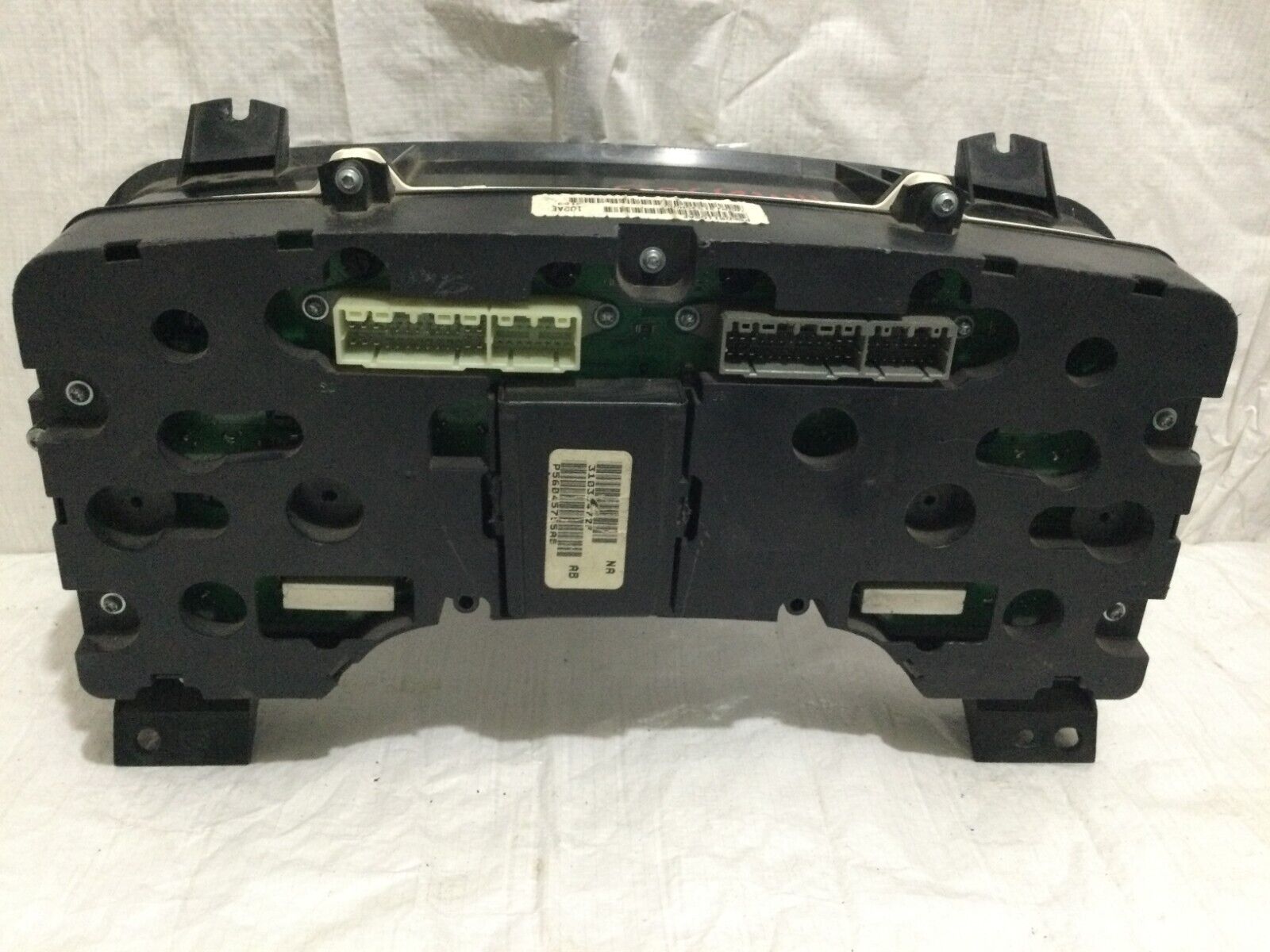 2005 Dodge Ram 1500 Speedometer Gauges Instrument Cluster KPH 56051102AE