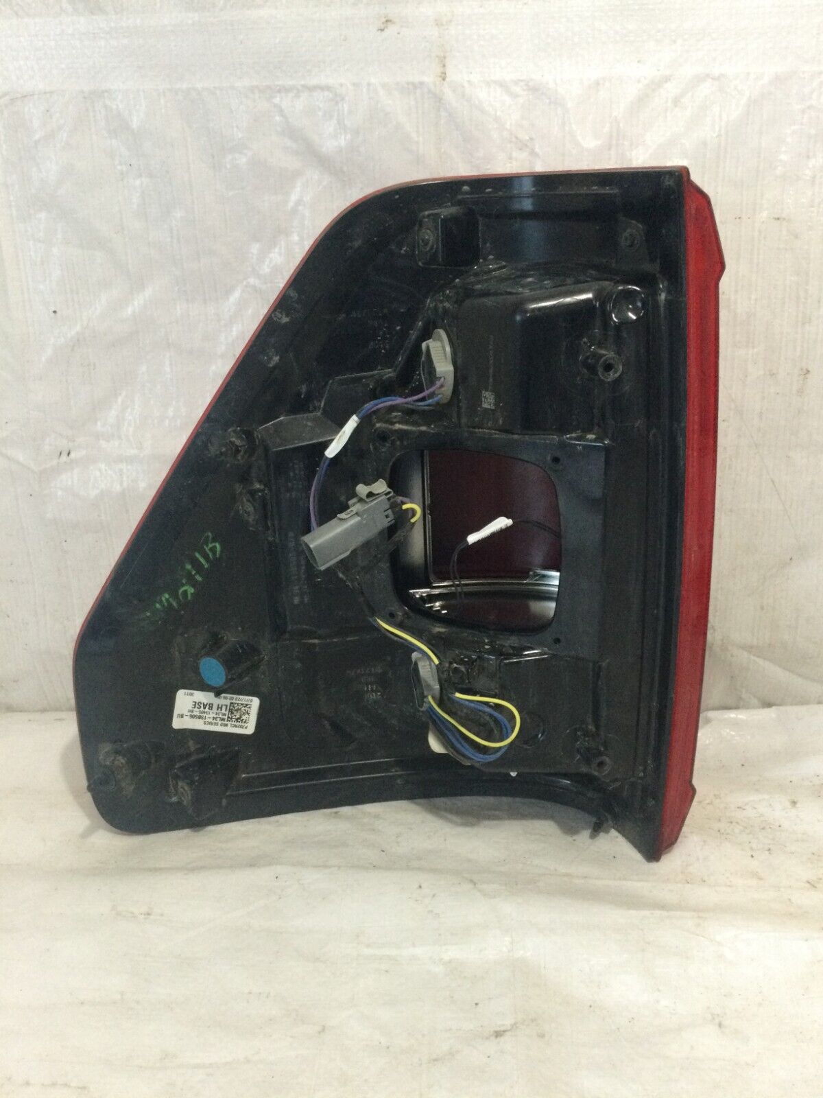 2023 Ford F150 F-150 3.5L Left Tail Light Assembly ML3413B505BU (DAMAGE MARKED)