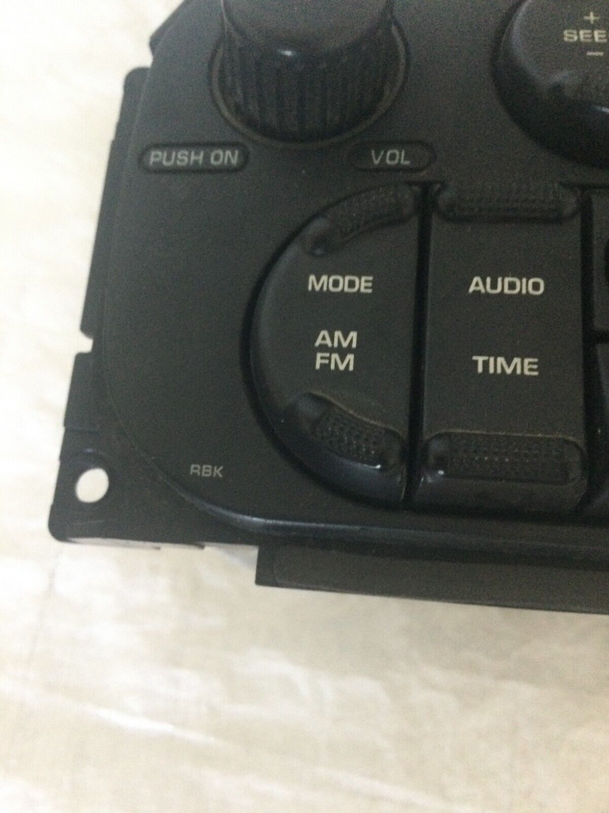 2002 -2007 Dodge Chrysler Jeep Radio CD Player Factory OEM P56038589AE