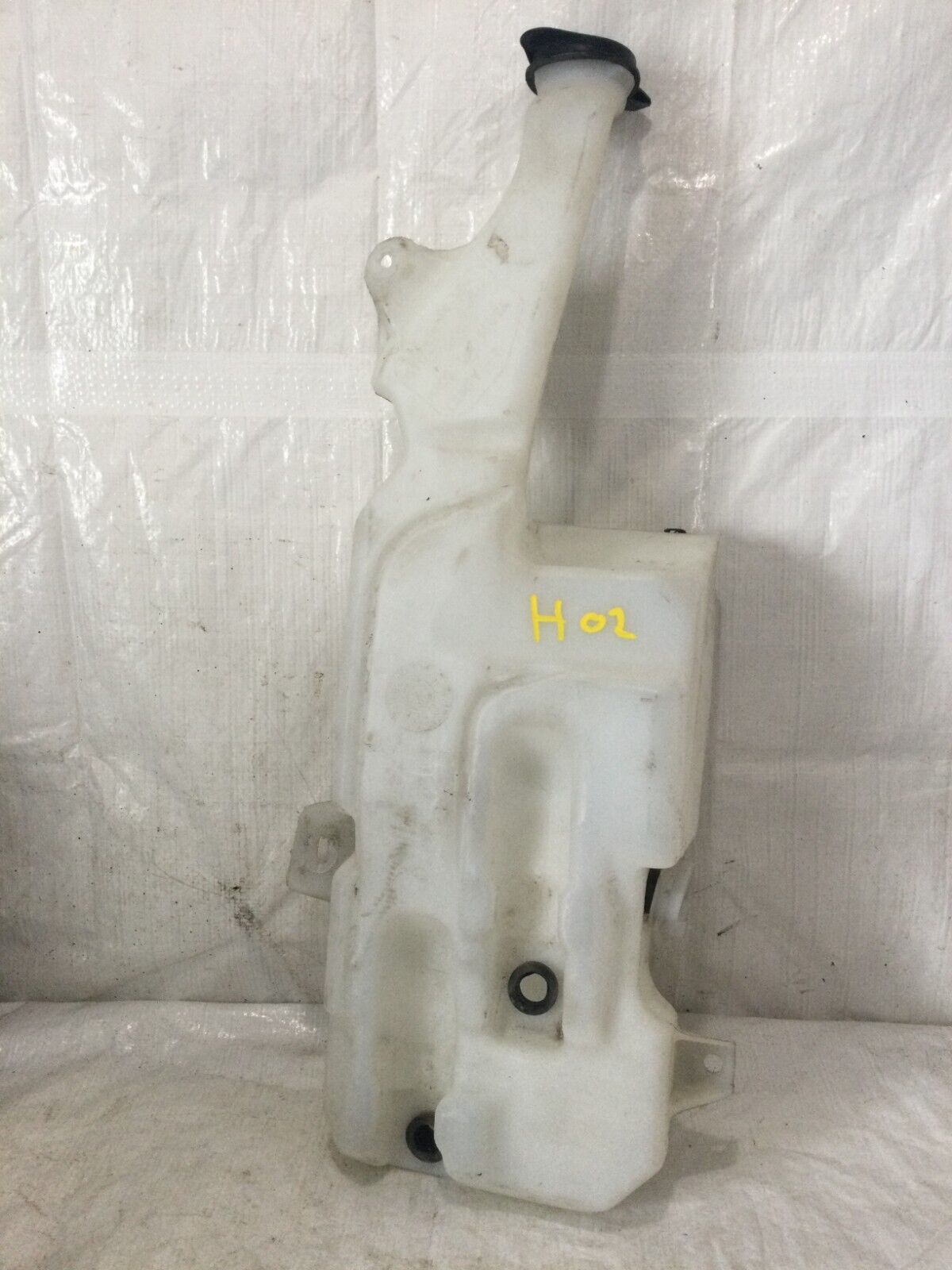 2007 Cadillac Escalade Windshield Washer Reservoir Bottle OEM 15917651