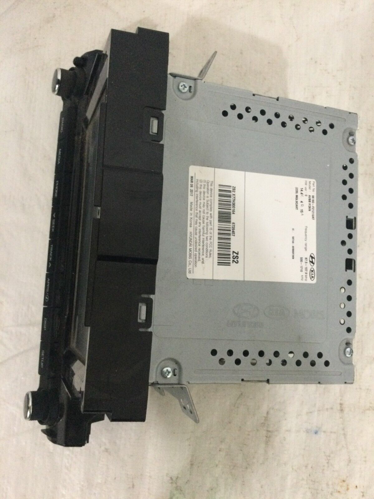 2017-2018 Hyundai Elantra AM FM CD Player Radio Receiver OEM 96160-F2121UAT