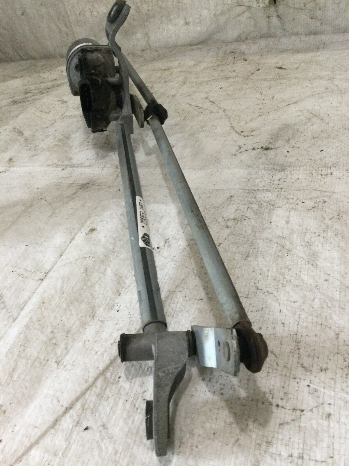 2018 RAM 1500 Front Wiper  Motor w/ Linkage Assembly OEM