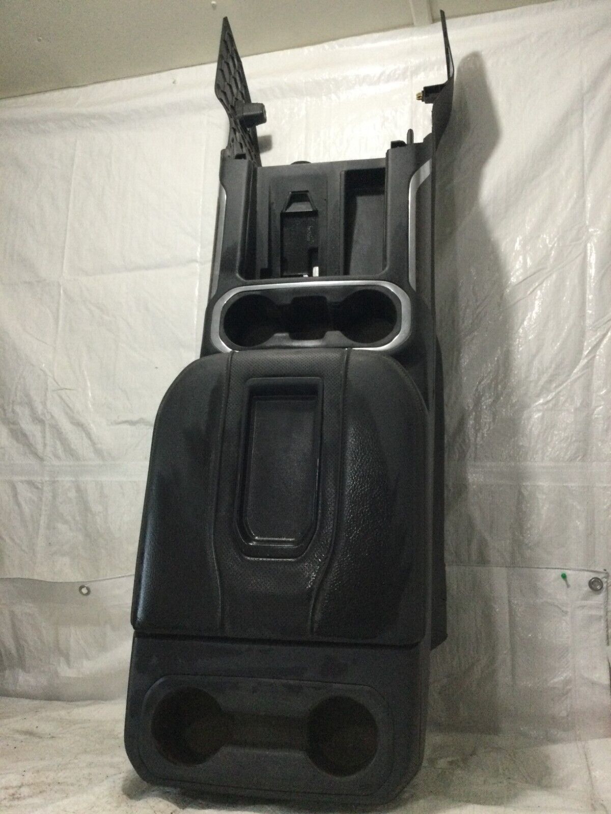 2021 GMC Sierra 3500 HD Denali Front Floor Console W/ Armrest OEM