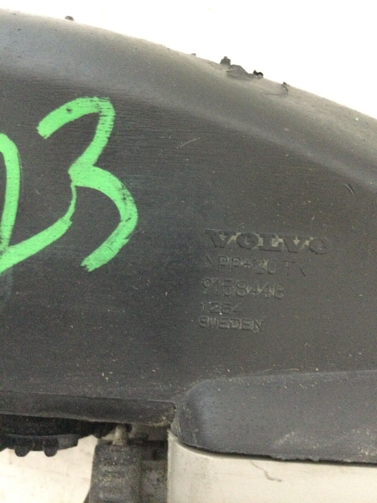 2004 Volvo S60 Left Driver B Pillar AC Heater Air Vent Nozzle Duct 9158448 OEM