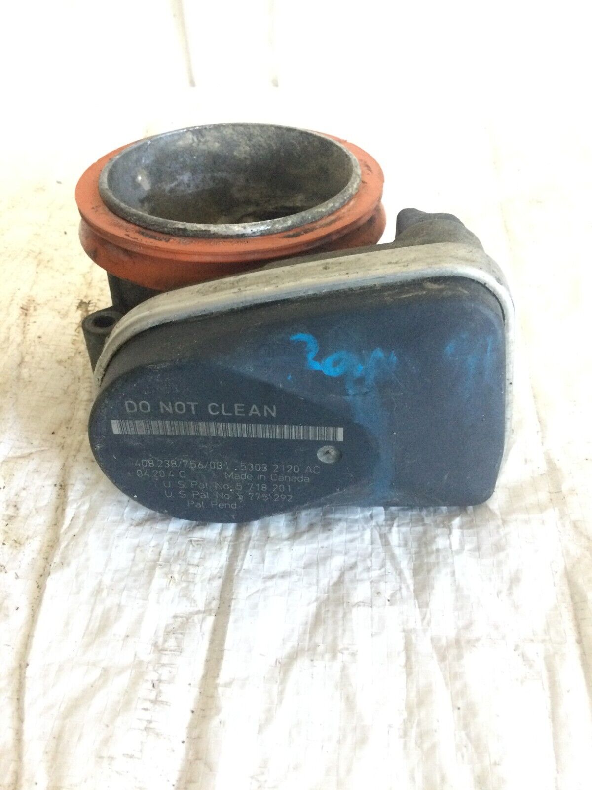 2004 Dodge Ram 1500 Throttle Body Valve Assembly OEM 5.7L