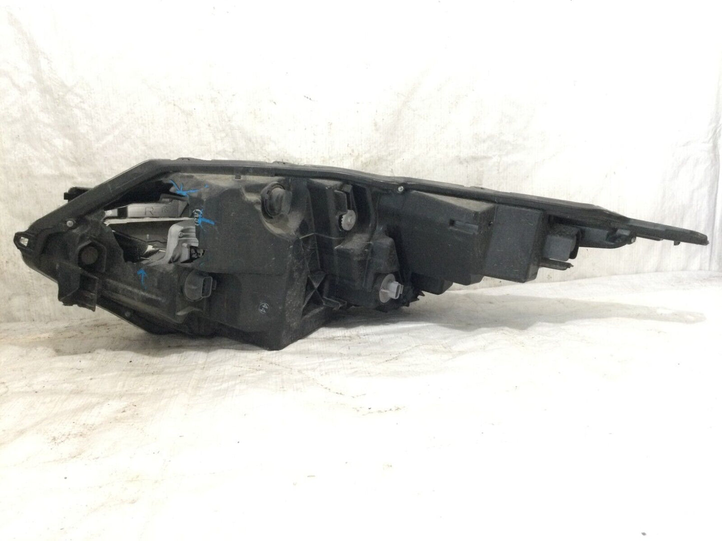 2019 Honda HR-V HRV LED Headlight Right Passenger Side OEM RH (DAMAGED HOUSING)