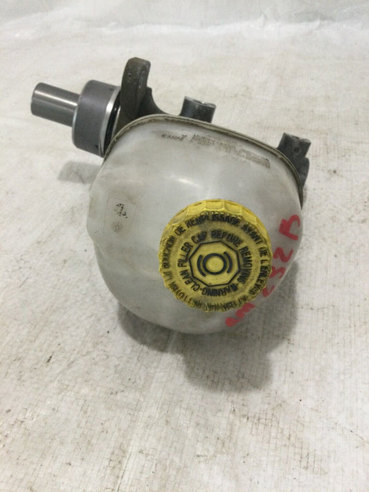 2011 Dodge Ram 1500 Master Brake Cylinder W/ Reservoir OEM