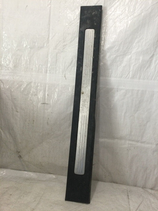 2007 Cdillac Escalade Front Right Passenger Sill Scuff Plate OEM