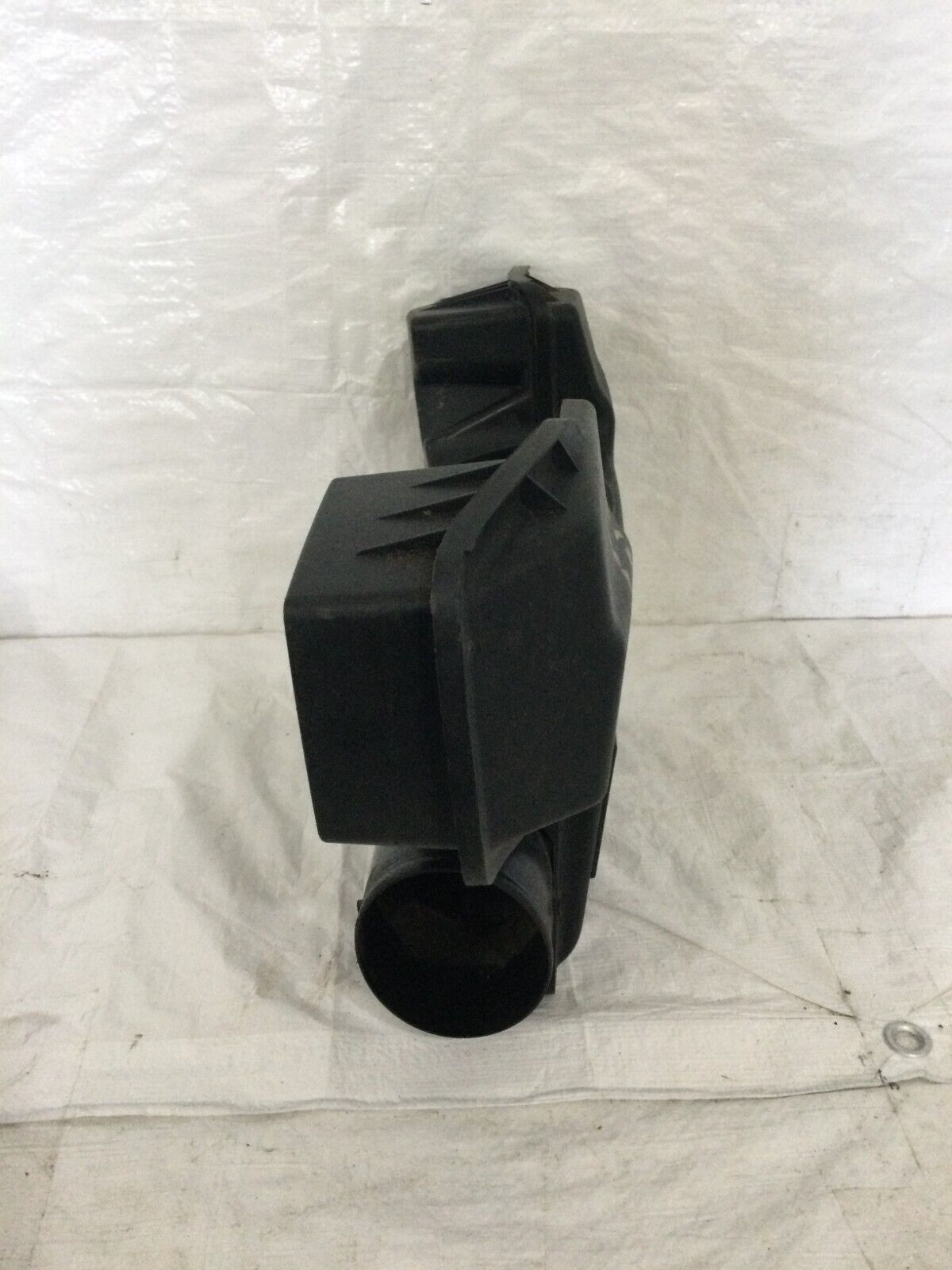 2003-2008 Dodge Ram 1500 5.7L Hemi Air Intake Resonator Housing Box OEM 53032463