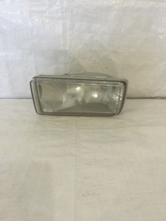 2007-2013 Chevy Avalanche Fog Light Assembly Driver Side LH