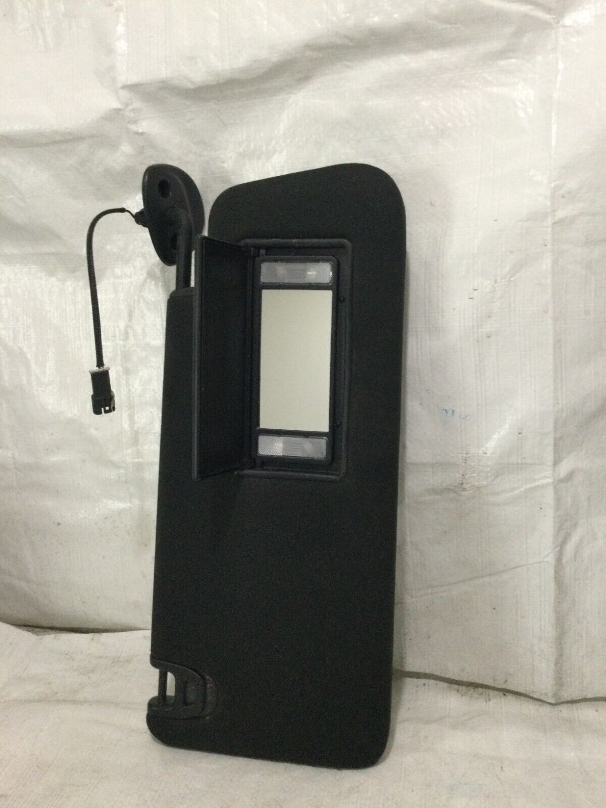 2019-2023 Dodge Ram 3500 Right Passenger Sun Visor Illuminated Black OEM