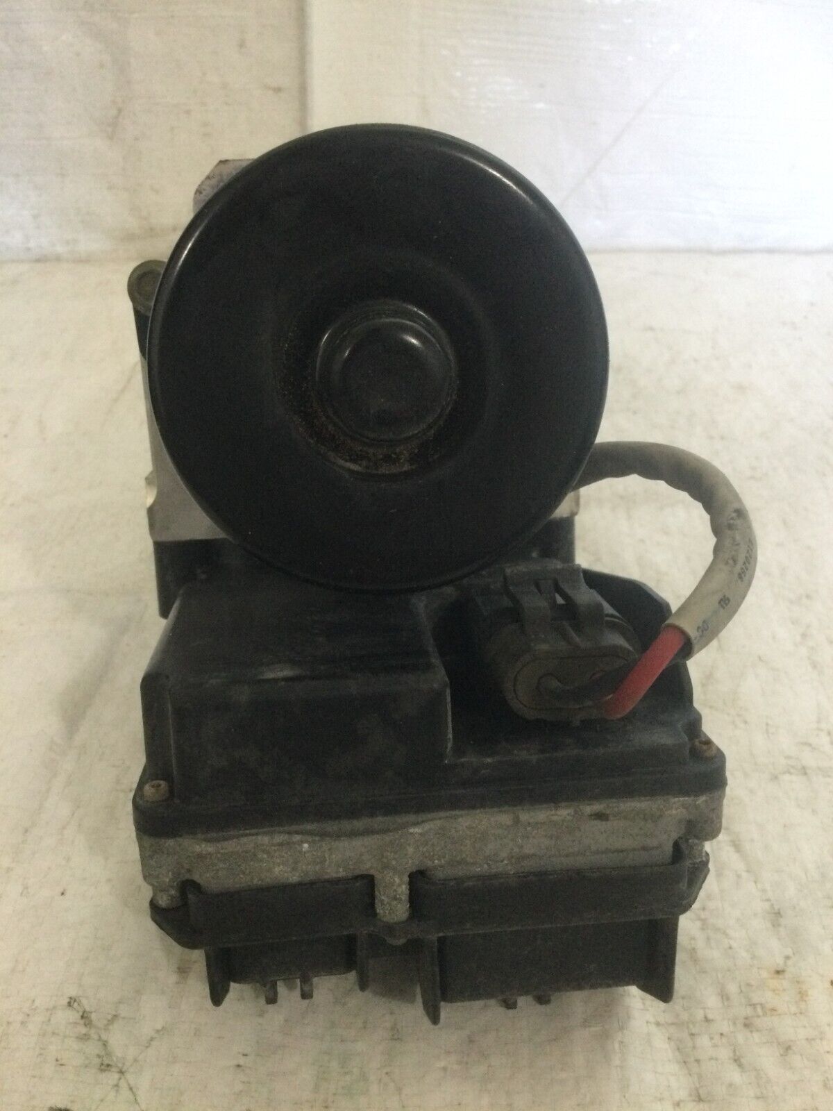 2003-2005 Dodge Ram 1500 ABS Anti Lock Brake Pump Module OEM 52121407AB