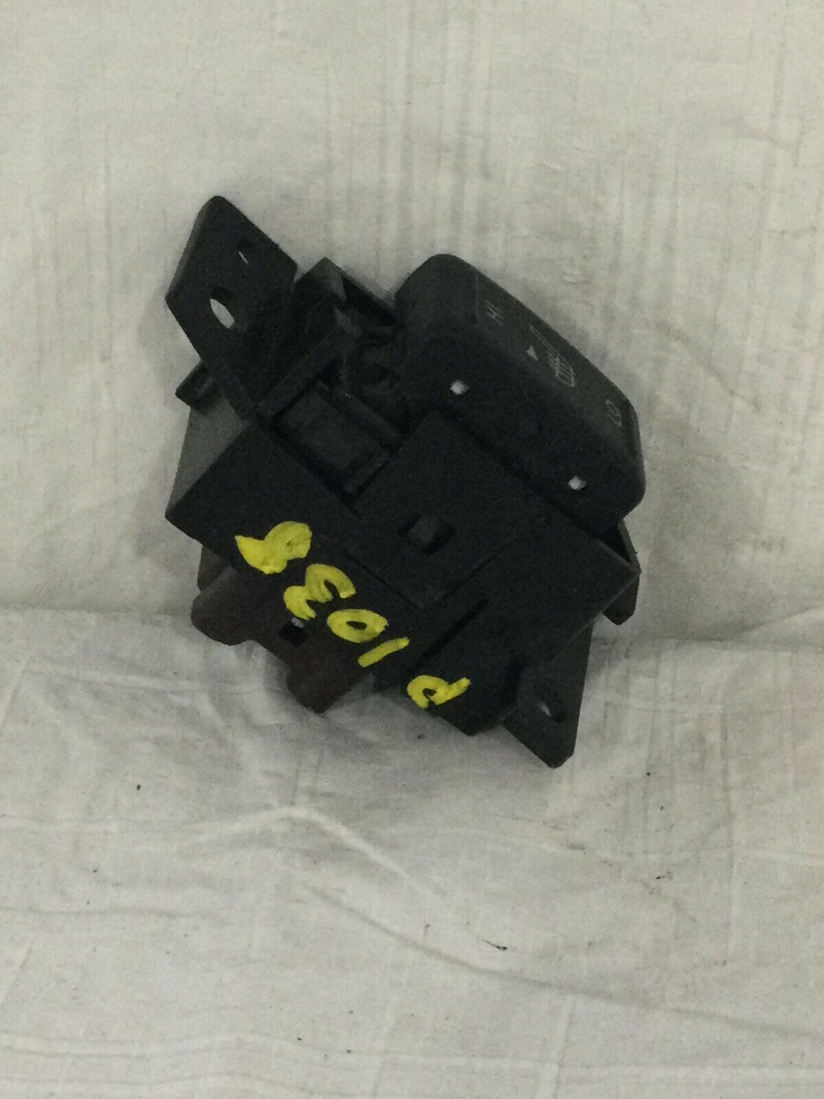2007 Nissan Altima Seat heater Switch Front Left Driver OEM